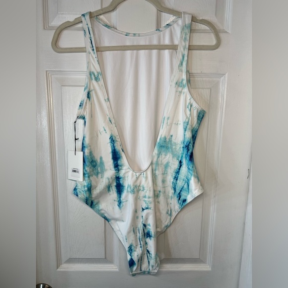 Something Navy Tie Dye One Piece Swimsuit Low Back Women’s Size L - Picture 2 of 8